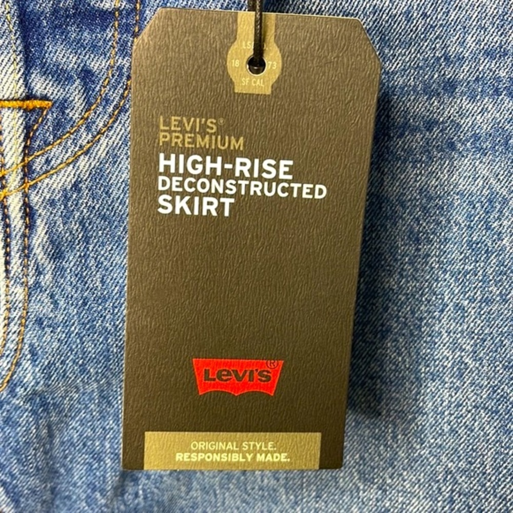 Levi’s Premium High-Rise Deconstructed Mini Skirt - Picture 7 of 9